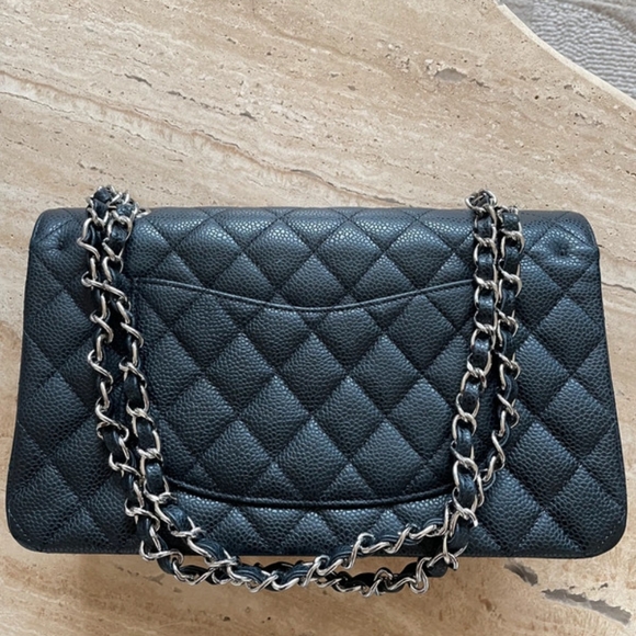 Chanel bag - Picture 3 of 7